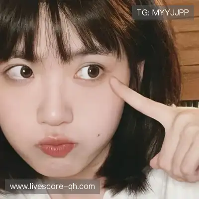 薄香绮